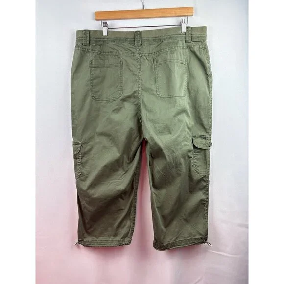 Women’s Style&Co Size 16 Army Green Capri Cargo Pants - Picture 3 of 5